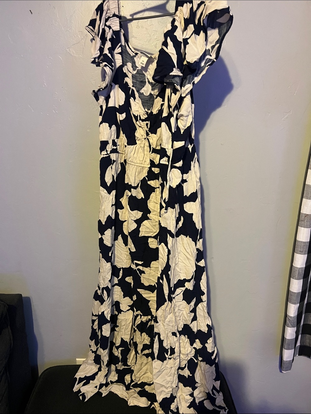 Ava & Viv Black and White Floral Maxi Dress